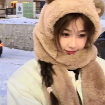 隔楼女孩：我们之间的层距
